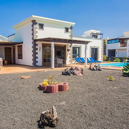 וילה Eslanzarote Eleonor, Super Wifi, Heated Pool, Sat Tv פלאיה בלנקה