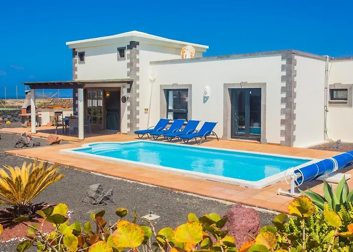 Eslanzarote Eleonor, Super Wifi, Heated Pool, Sat Tv *