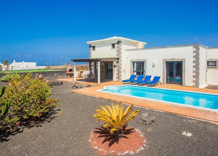 Villa Eslanzarote Eleonor, Super Wifi, Heated Pool, Sat Tv Playa Blanca (Lanzarote)