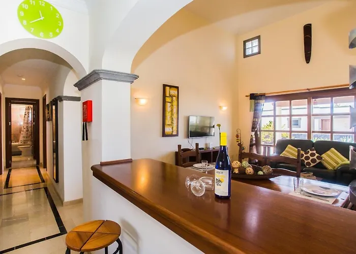 Eslanzarote Eleonor, Super Wifi, Heated Pool, Sat Tv * Playa Blanca (Lanzarote)